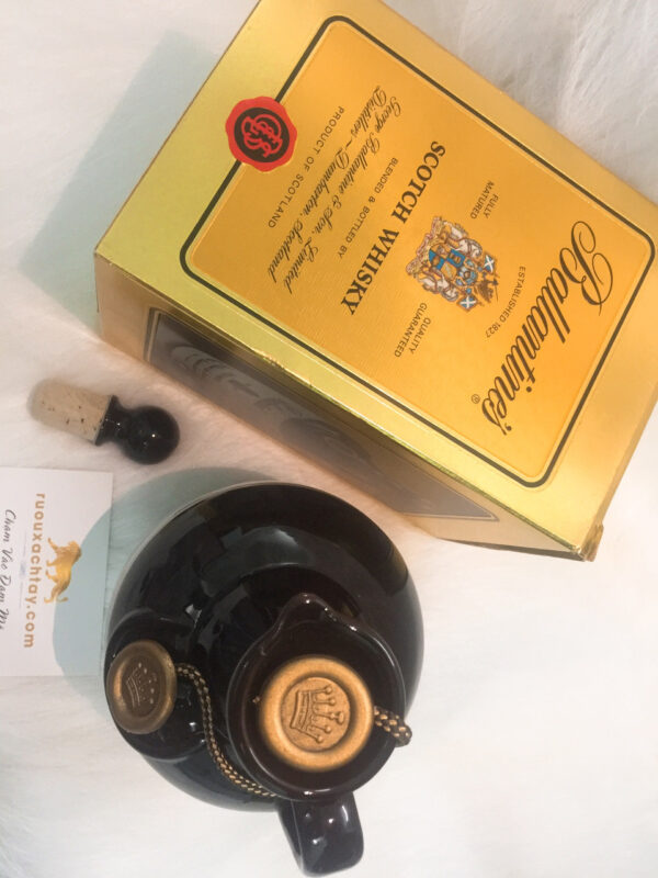 ruou-xach-tay-Ballantine-Finest-Jug-2