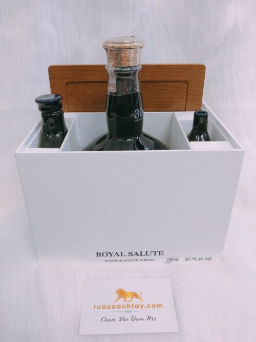 Rượu Chivas 30 Flask Edition 11 Rượu Chivas 30 Flask Edition