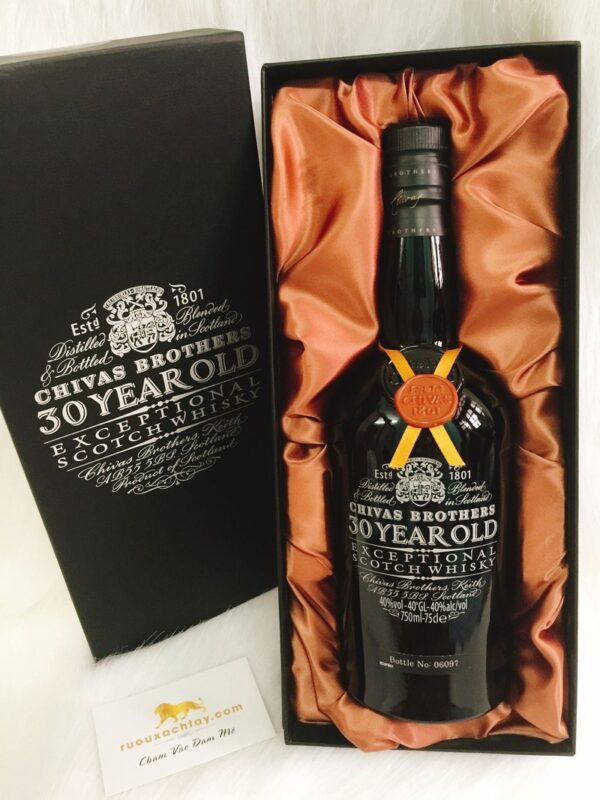 Rượu Chivas 30 yo Exceptional Xách Tay