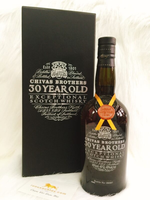 Rượu Chivas 30 yo Exceptional Xách Tay