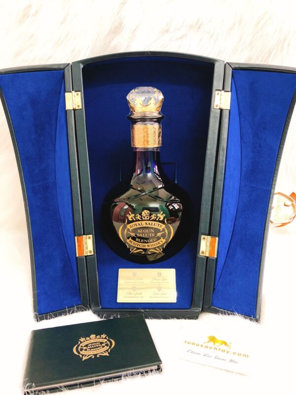 Rượu Chivas 62 Xách Tay