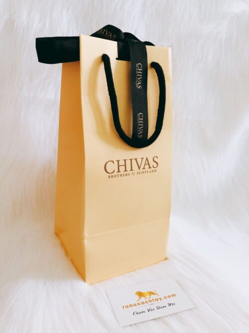Rượu Chivas Cask Strength Edition - Linn House Reserve