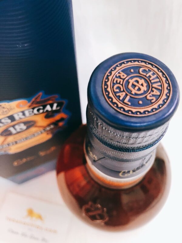 Rượu Chivas 18 2019