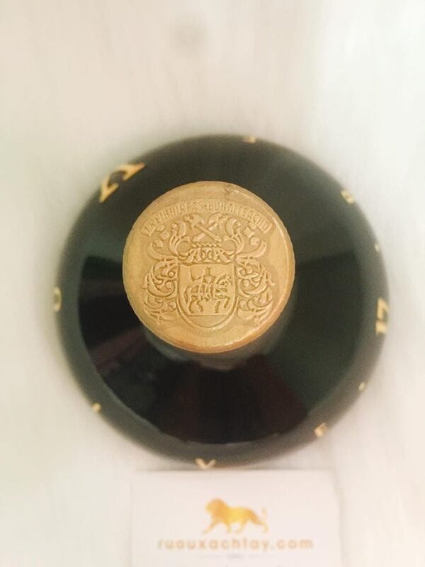 Rượu Chivas Revolve Chivas Đĩa