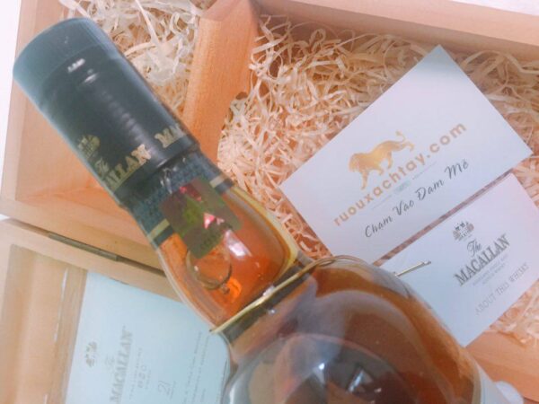 Rượu Macallan 21 Triple Cask Tem UK