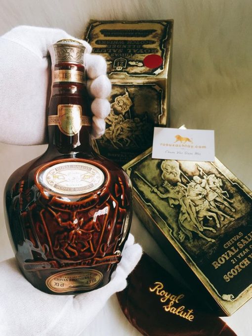 Rượu Chivas 21 Nâu Nội Địa Nhật