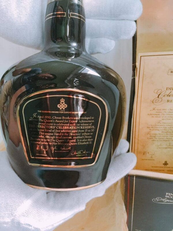Rượu Chivas LXX xách tay