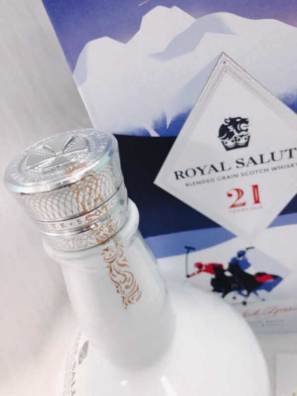 Rượu Chivas 21 Polo Edition 2019