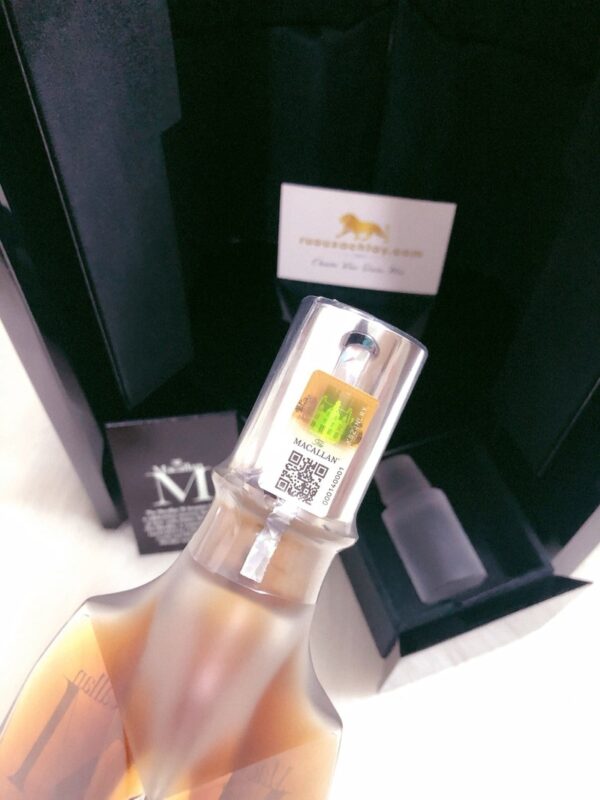 Rượu The Macallan M Xách Tay