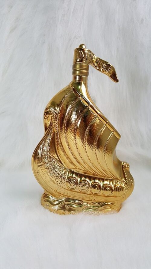 Rượu Larsen Thuyền Buồm Gold