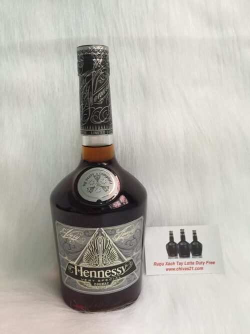 Rượu Hennessy Vs Scott Campbell Limited Edition