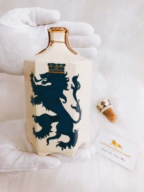 Rượu King Of Scots 17 Years Old - Douglas Laing Mason's Blue Decanter 5 0 1 154