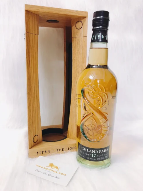 Highland Park The Light 17yo Single Malt Scotch Whisky 13 0 1 346