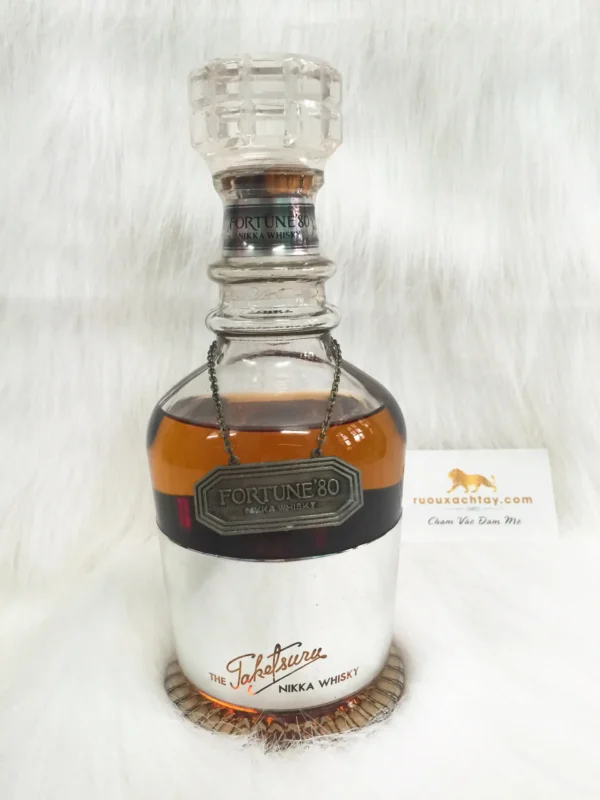 Rượu Nikka Whisky Fortune 80