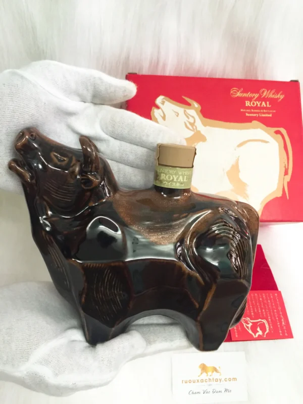 Suntory Royal Whisky Zodiac - Year of the Cow 1997