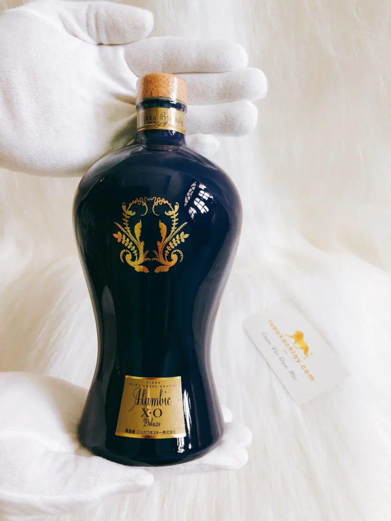 樽出しブランデー原酒NIKKA PURE GRAPE BRANDY Nikka Alambic Pure Grape Brandy, Japan | prices, reviews