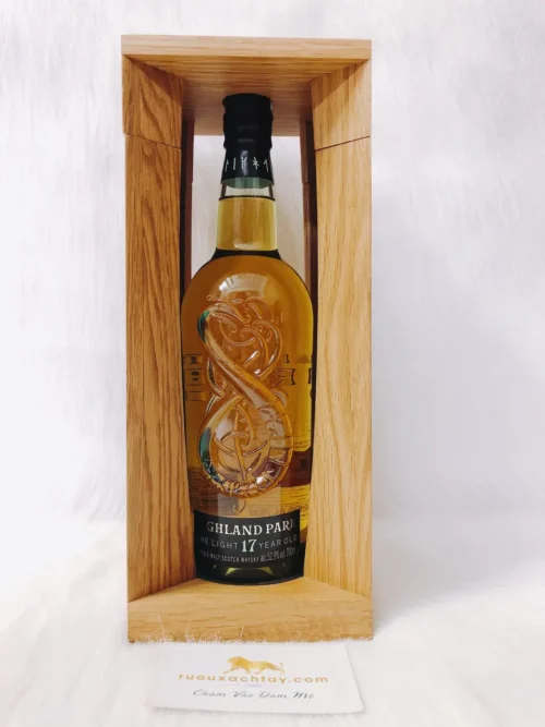Highland Park The Light 17yo Single Malt Scotch Whisky 9 1 1 347