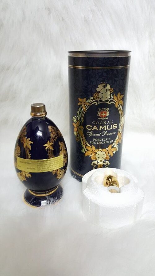 Rượu Camus Special Reverve Porcelain Egg Decanter