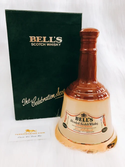 Rượu Bell's Specially Selected - The Celebration Scotch
