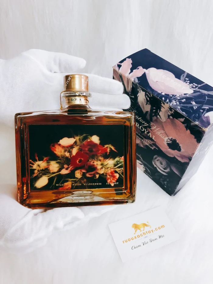 Rượu Suntory Whisky Royal - 3D Flower