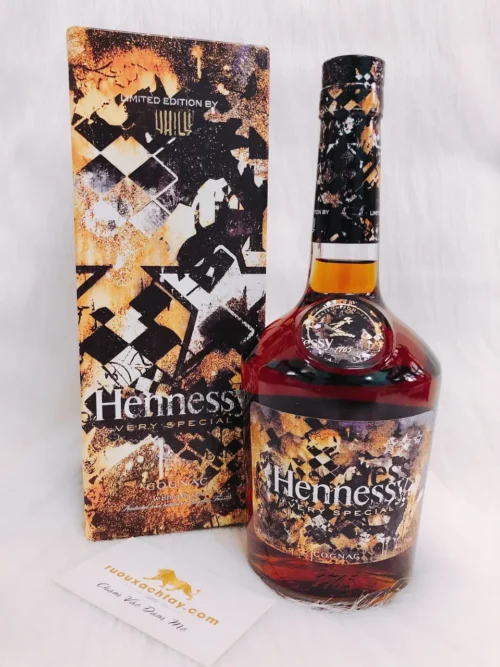 Hennessy VS Limited Edition VHILS 70CL 6 Hennessy VS Limited Edition VHILS 70CL