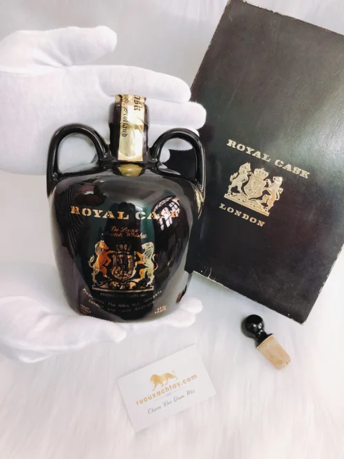 Rượu Royal Cask Deluxe - Bot.1980s