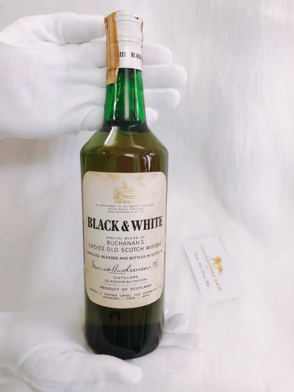 Black & White Blended Scotch Whisky 1970s