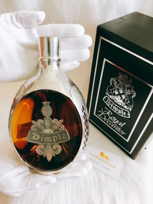 Dimple Royal Silver Decanter – Red Box