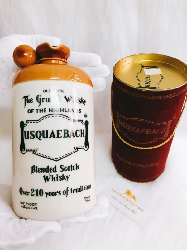 Rượu Scotch Usquaebach Twelve Stone Flagons