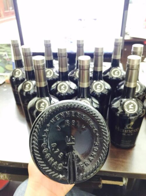 Rượu Hennessy Black Limited Edition