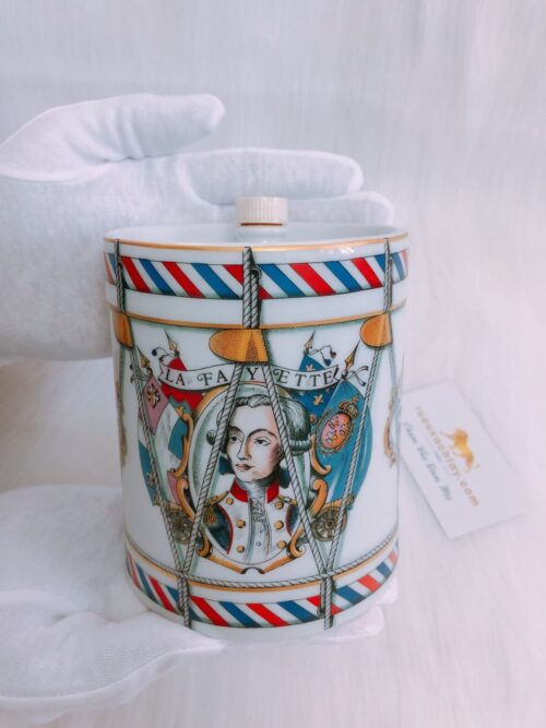 Camus Cognac The Queen Silver Jubilee 1977 (1)