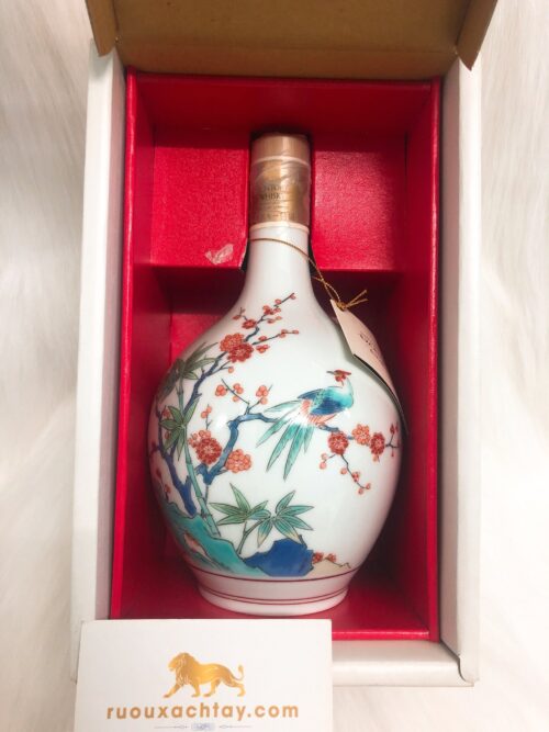 Rượu Nhật xách tay Suntory Whisky Excellence – Ceramic Bottle (5)