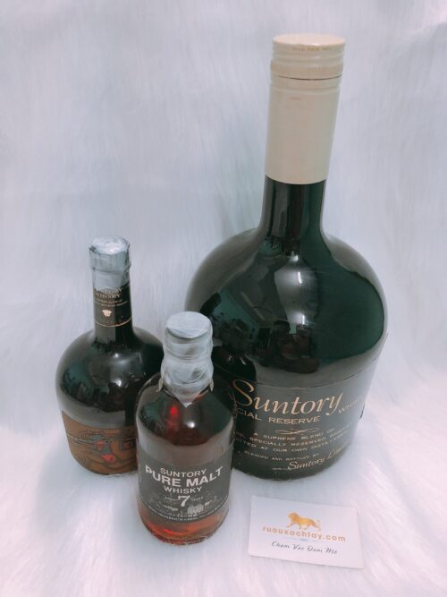 Suntory Special Reserve Whisky with Bottle Stand (4)