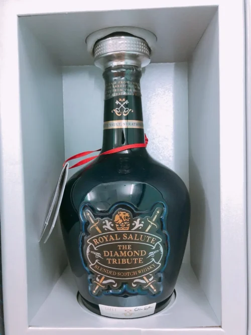 Rượu Chivas Royal Salute The Diamond Tribute 8 z1407560197324 0af56deaec3e28b03e32be18e19673a9 1