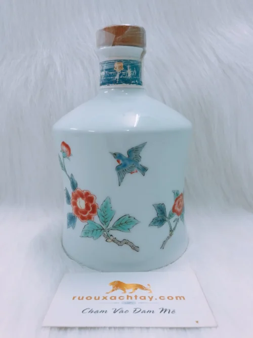 Rượu Suntory Whisky Excellence Ceramic Bottle Old Whisky