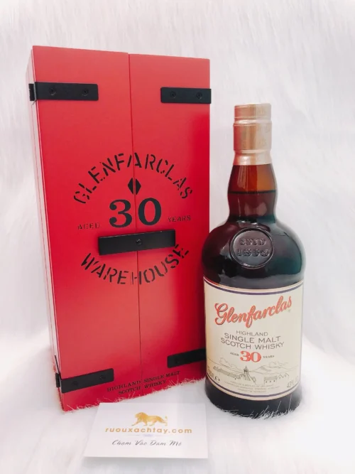 Glenfarclas - Highland Single Malt 30 year old (1)