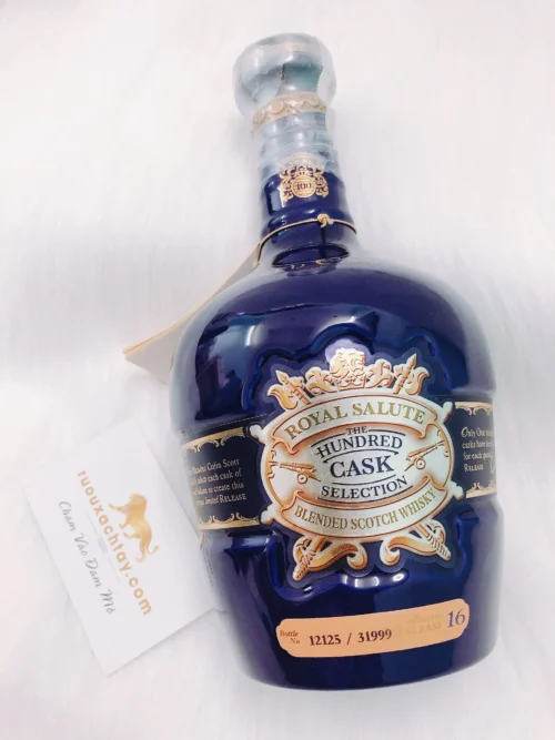 Rượu Chivas 100 - Royal Salute Hundred Cask Selection