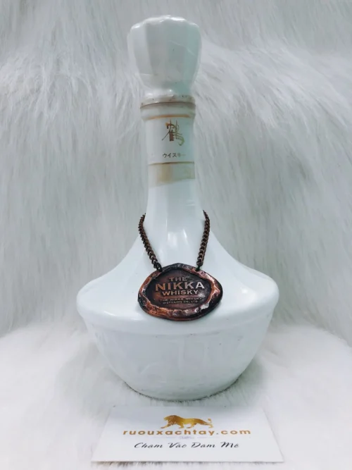 Rượu Nikka Tsuru bình gạn gốm sứ