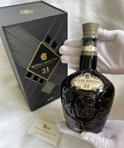 Chivas-Royal-Salute 21-yo-The-Lost-Blend (5)