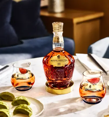 Danh Sách Đầy Đủ Bộ Sưu Tập Rượu Chivas Royal Salute 2022 82 chivas-royal-salute-21yo-the-blend-grain