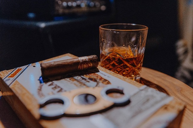 pairing-whisky-and-cigar-1
