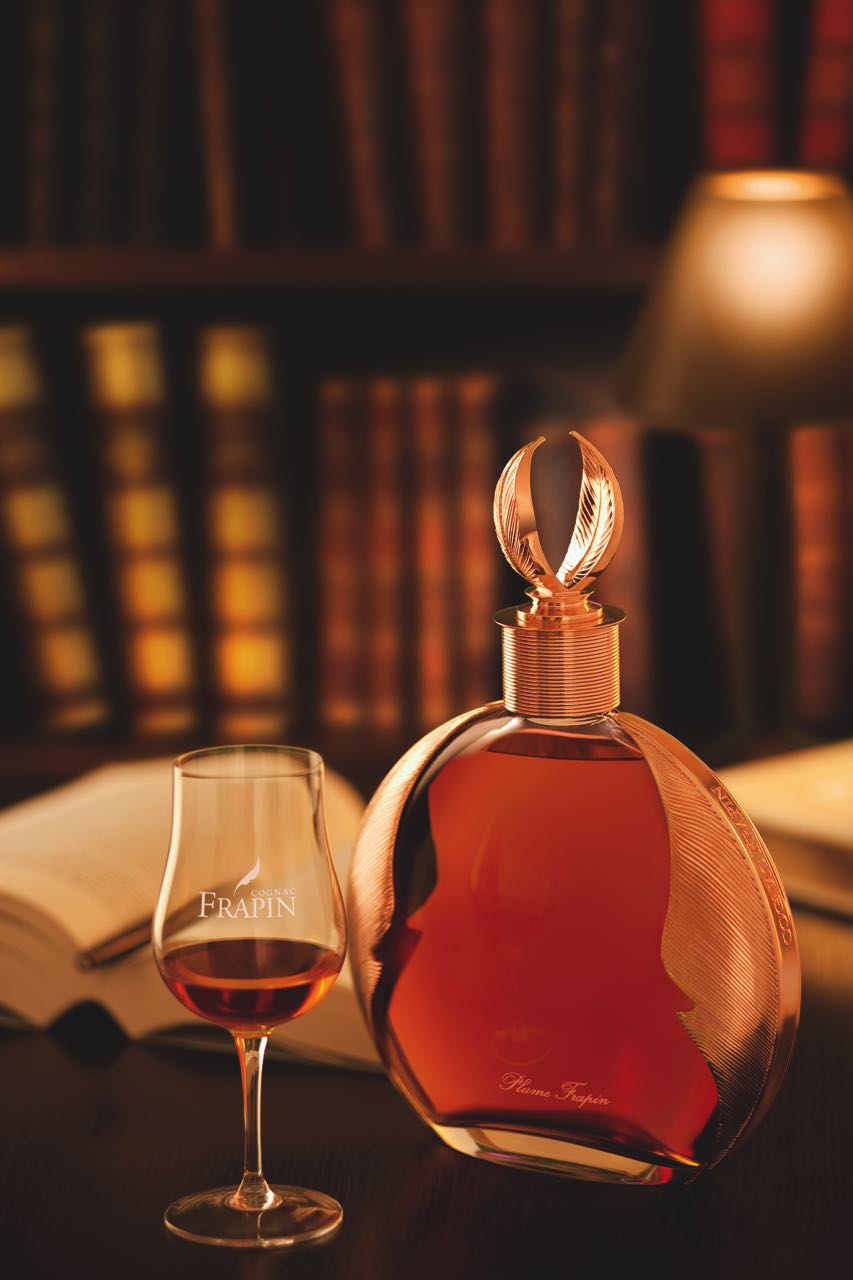 Tìm Hiểu Frapin Cognac - Dòng Thời Gian Tạo Nên Những Nốt Hương Đẳng Cấp 10 frapin-plume-cognac