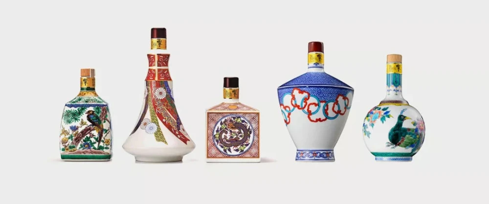 Lịch Sử Chai Rượu Whisky 13 my-love-5-hibiki-21-yo-ceramic-collection