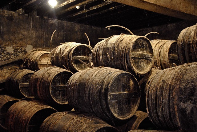 old-cellar-cognac-frapin