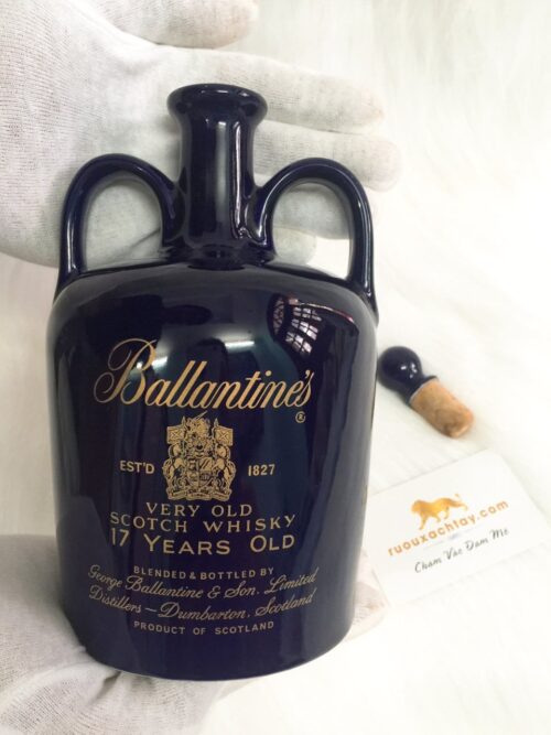 Ballantine’s 17 years old – Blue Jug (1)