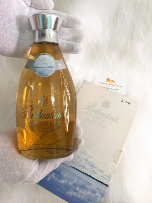 Ballantine's Serenity Blended Sctoch Whisky (1)