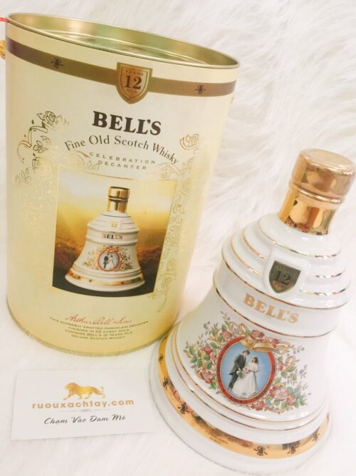 Bell's Prince Andrew's Wedding Decanter 8 Bell's Prince Andrew's Wedding Decanter (4)