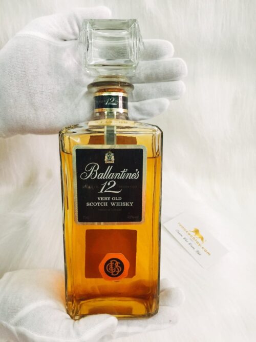 Ballantine's 12yo Decanter (1)