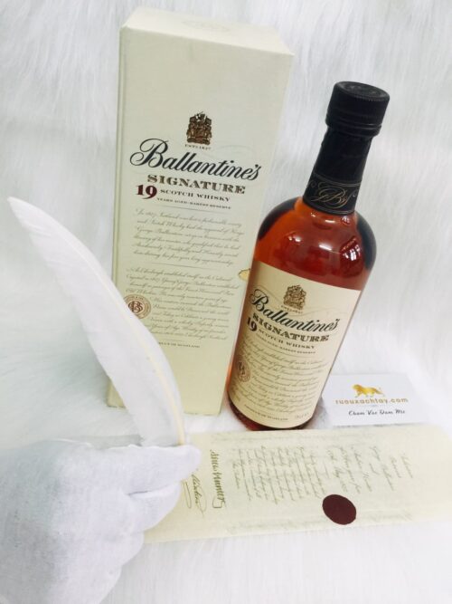 Ballantine's Signature 19 Year Old 9 Ballantine's Signature 19 Year Old (5)