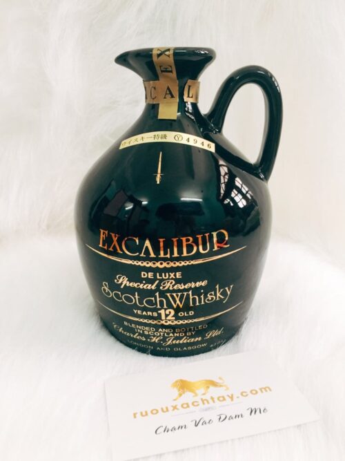 Excalibur 12yo Special Reserve Decanter (3)